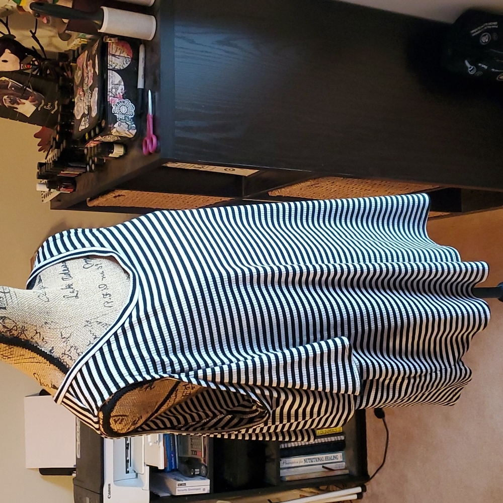 Ava & Viv black & white striped Cole shoulder blouse size 2X